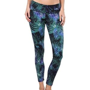 Tuff Athletics Active Supplex Leggings Women’s Medium M Black “Peacock” Print